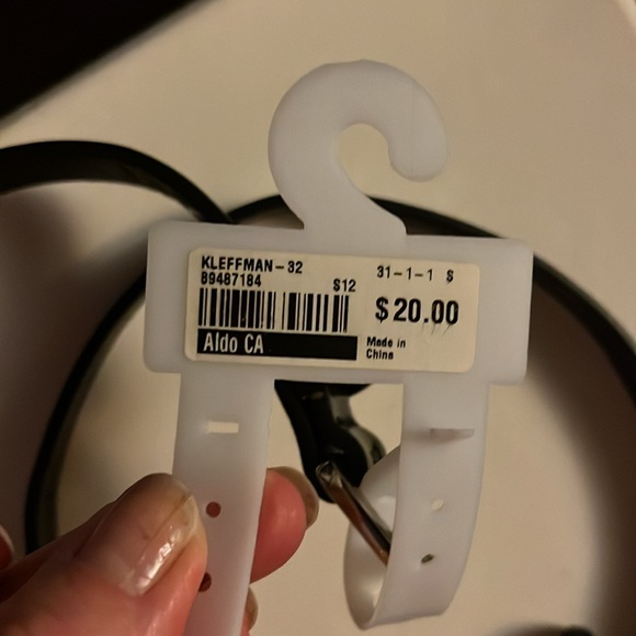 NWT Aldo skinny shiny black belt 1/2” - Picture 3 of 4